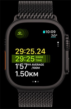 Ένα Apple Watch Ultra 2 που δείχνει τη διάρκεια κολύμβησης, τον ρυθμό και την απόσταση ως μέρος της λειτουργίας Πολυαθλητική.