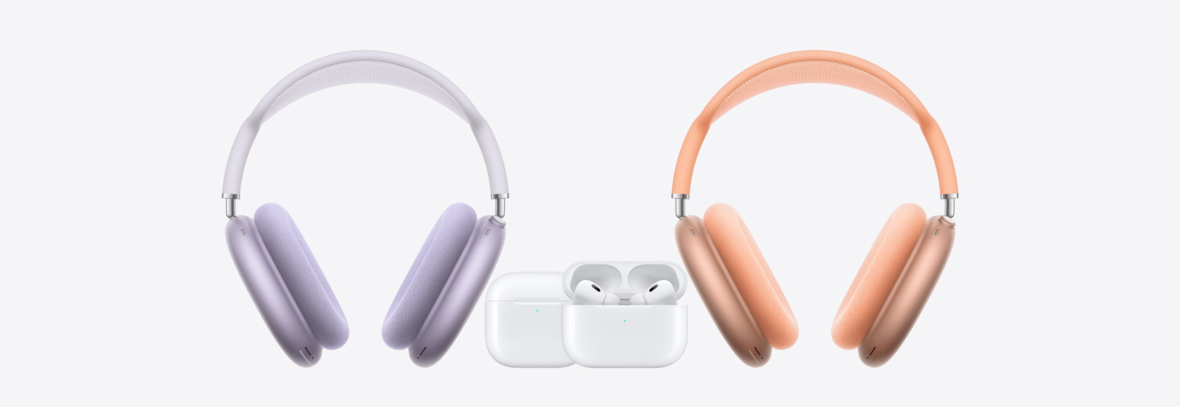 AirPods Max po ľavej a pravej strane. Uprostred sú AirPods 4 a AirPods 2.