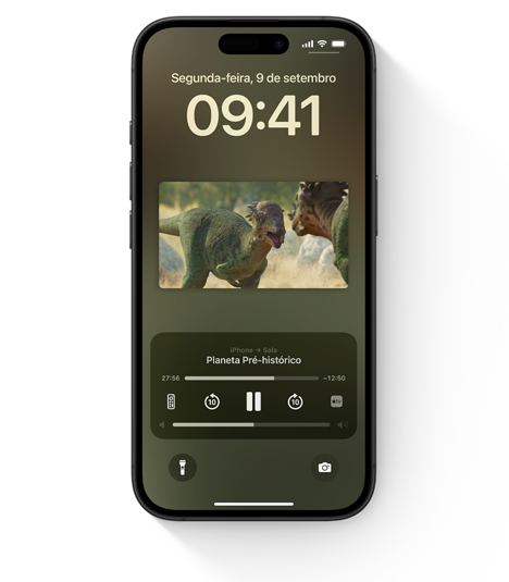 iPhone mostrando os controles integrados da Apple TV.
