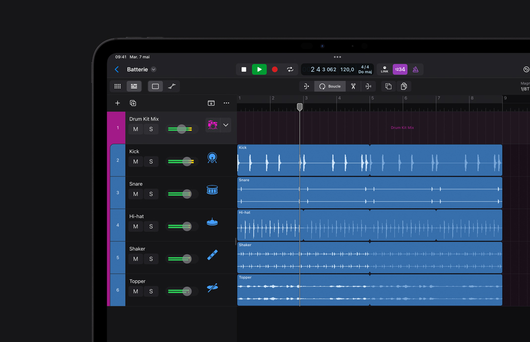 Interface montrant des pistes de performance groupées de façon ordonnée dans Logic Pro pour iPad.