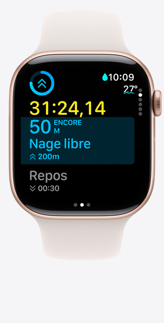 Vue d’une Apple Watch Series 10 affichant les données d’un entraînement personnalisé pour la nage en piscine.