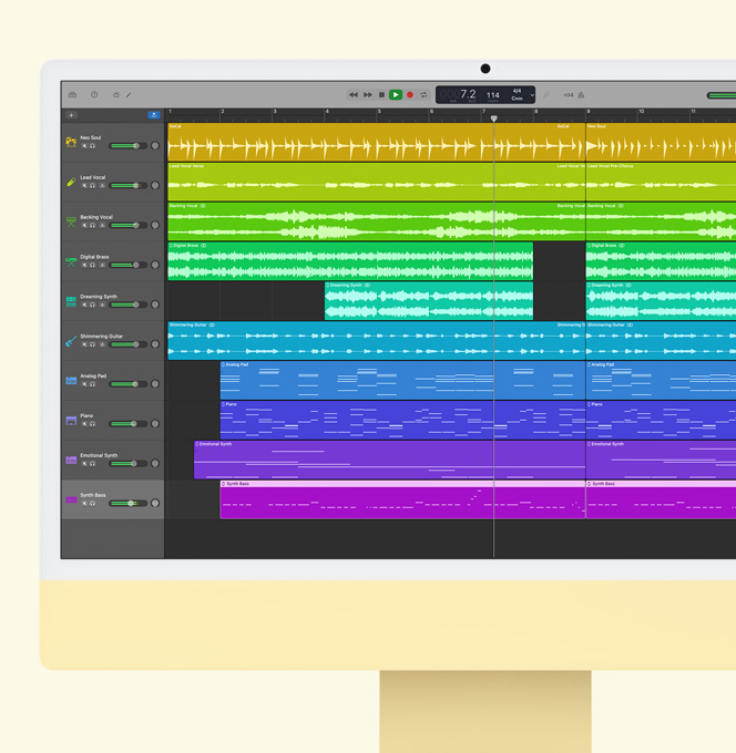 iMac en amarillo. La pantalla muestra la app GarageBand.